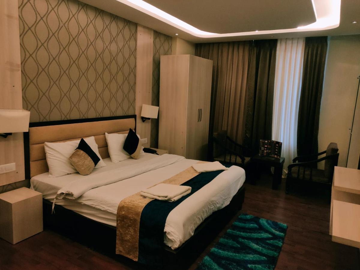 Hotel Royal Residency Manali  Bagian luar foto
