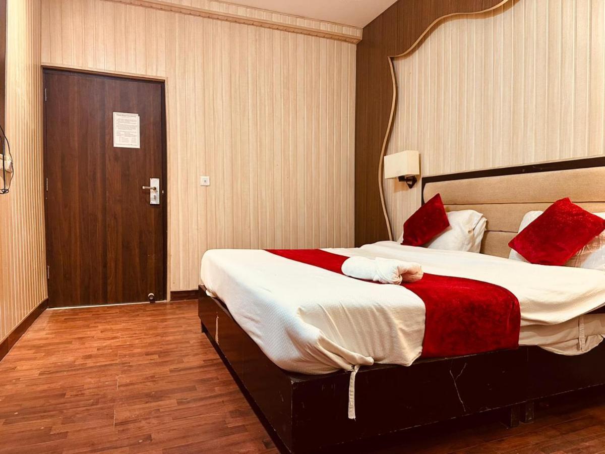 Hotel Royal Residency Manali  Bagian luar foto