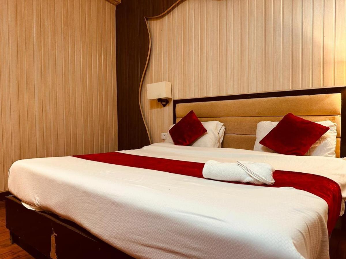 Hotel Royal Residency Manali  Bagian luar foto