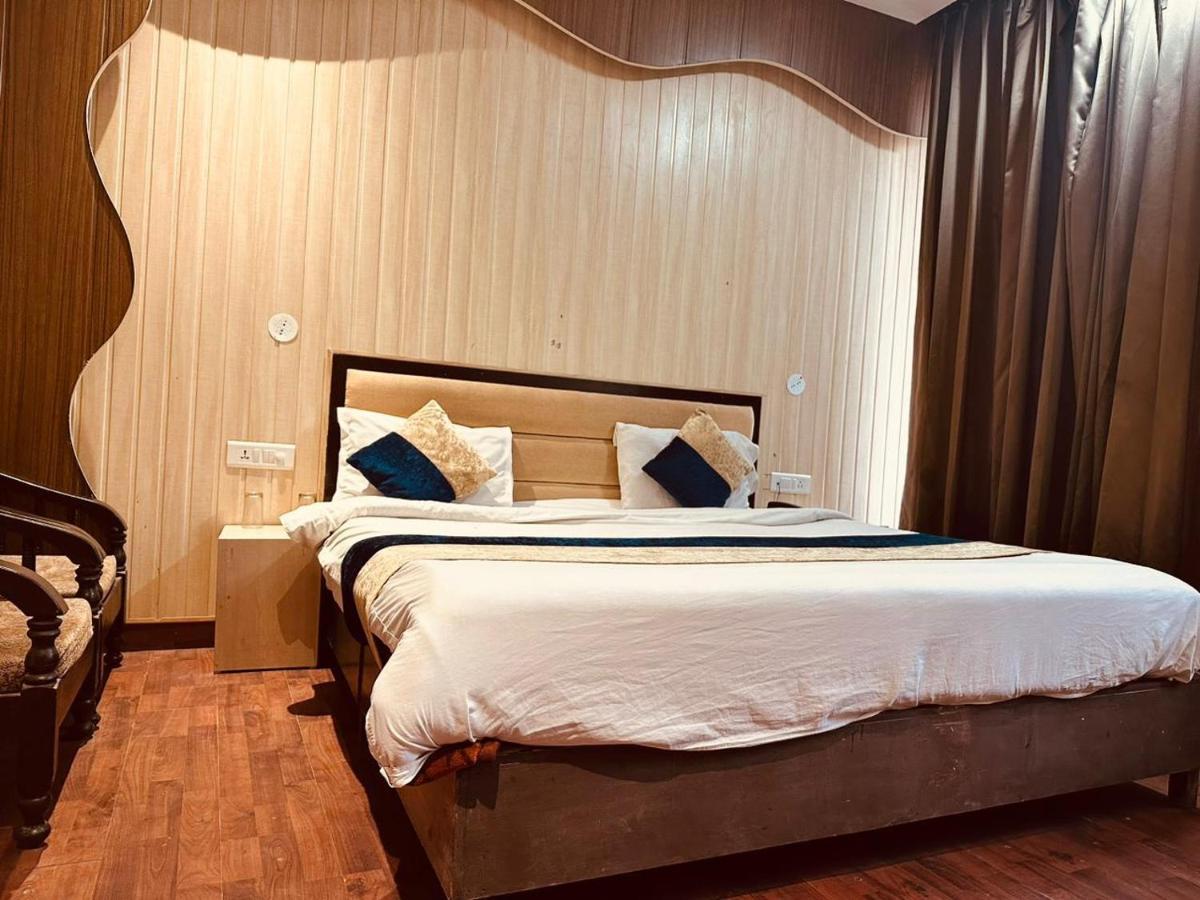 Hotel Royal Residency Manali  Bagian luar foto