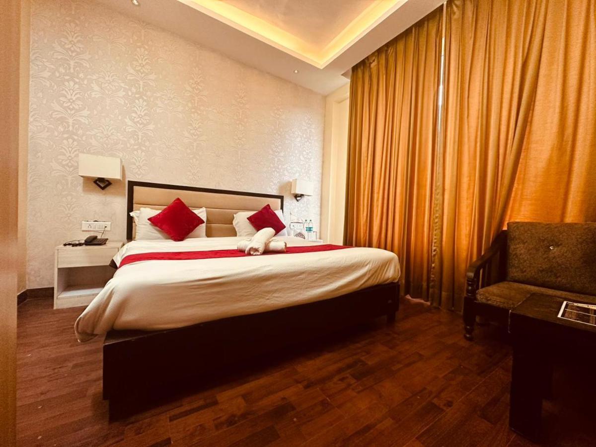 Hotel Royal Residency Manali  Bagian luar foto
