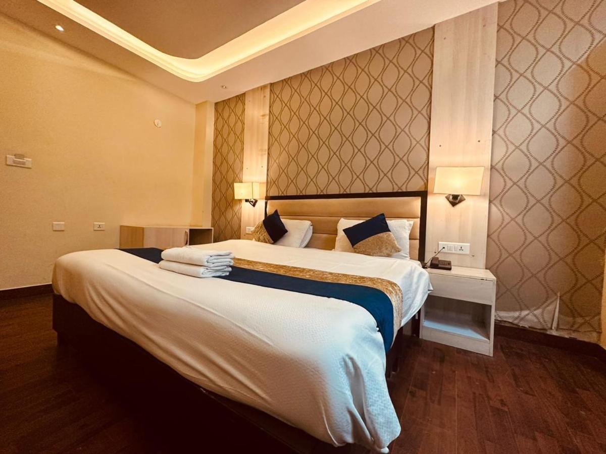 Hotel Royal Residency Manali  Bagian luar foto