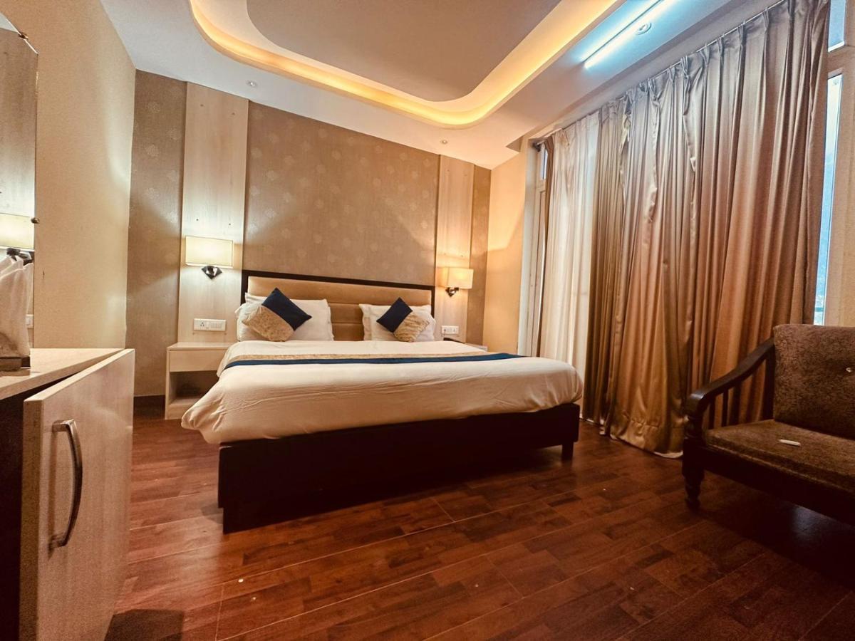 Hotel Royal Residency Manali  Bagian luar foto