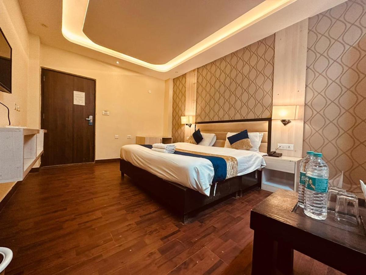 Hotel Royal Residency Manali  Bagian luar foto