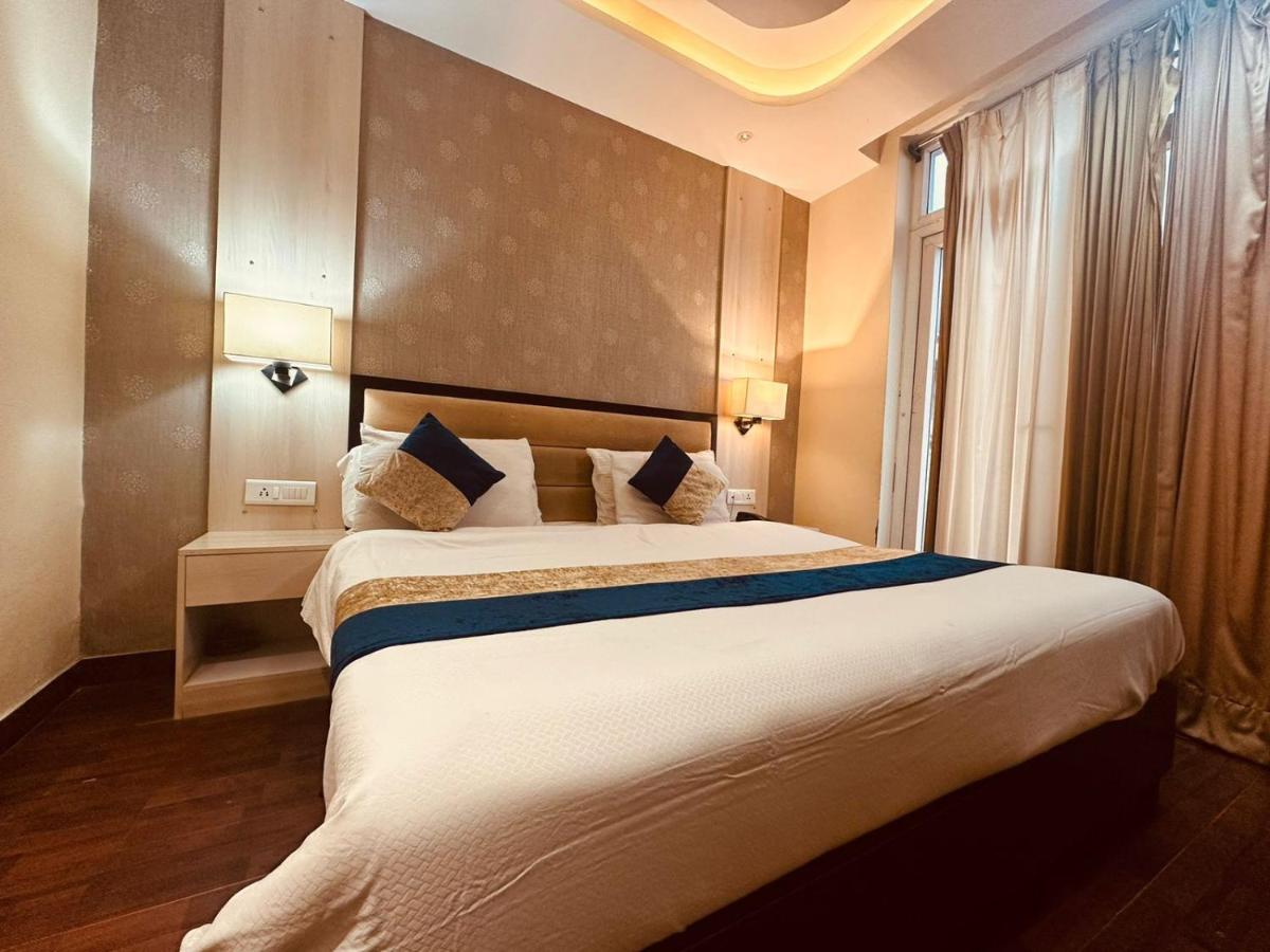 Hotel Royal Residency Manali  Bagian luar foto